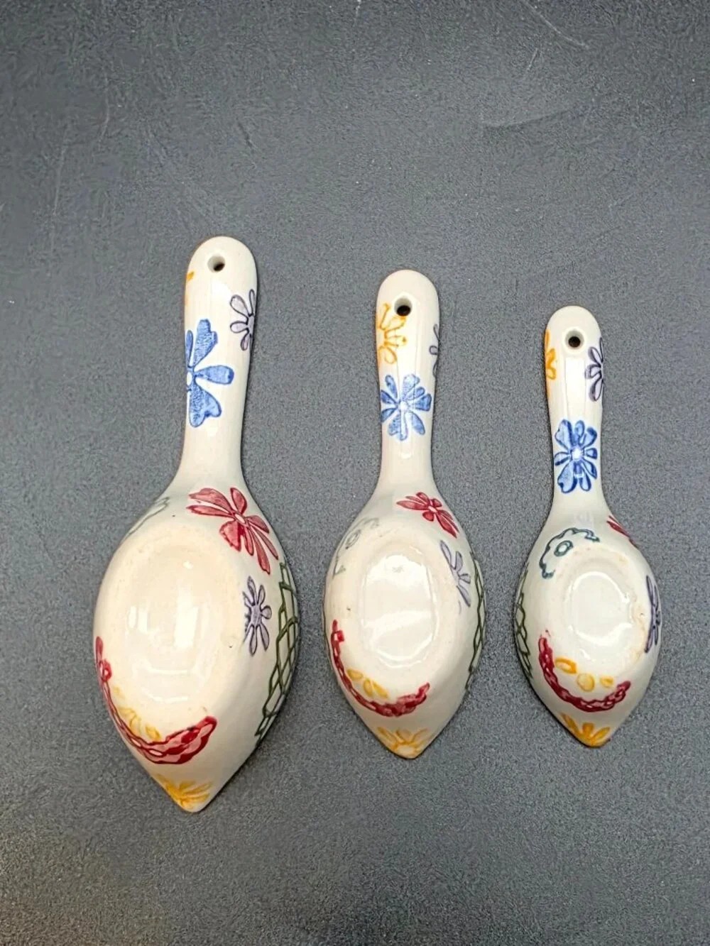 Pier 1 Imports ZINNIA Ceramic Measuring Spoons 3pc Decorative Nesting Set